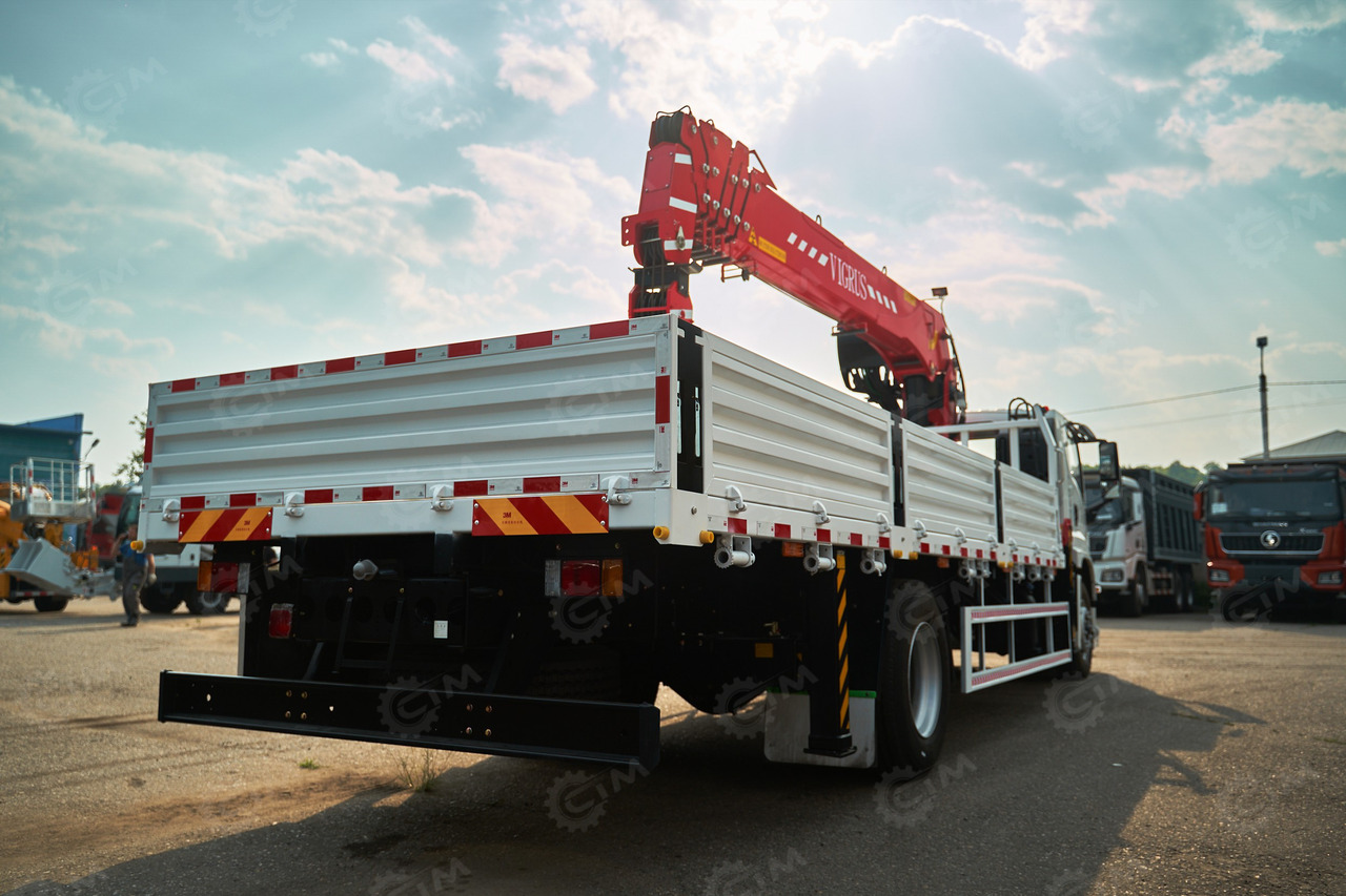 Новый Грузовик бортовой/ Платформа, Автоманипулятор ISUZU GIGA с КМУ 8 т: фото 18