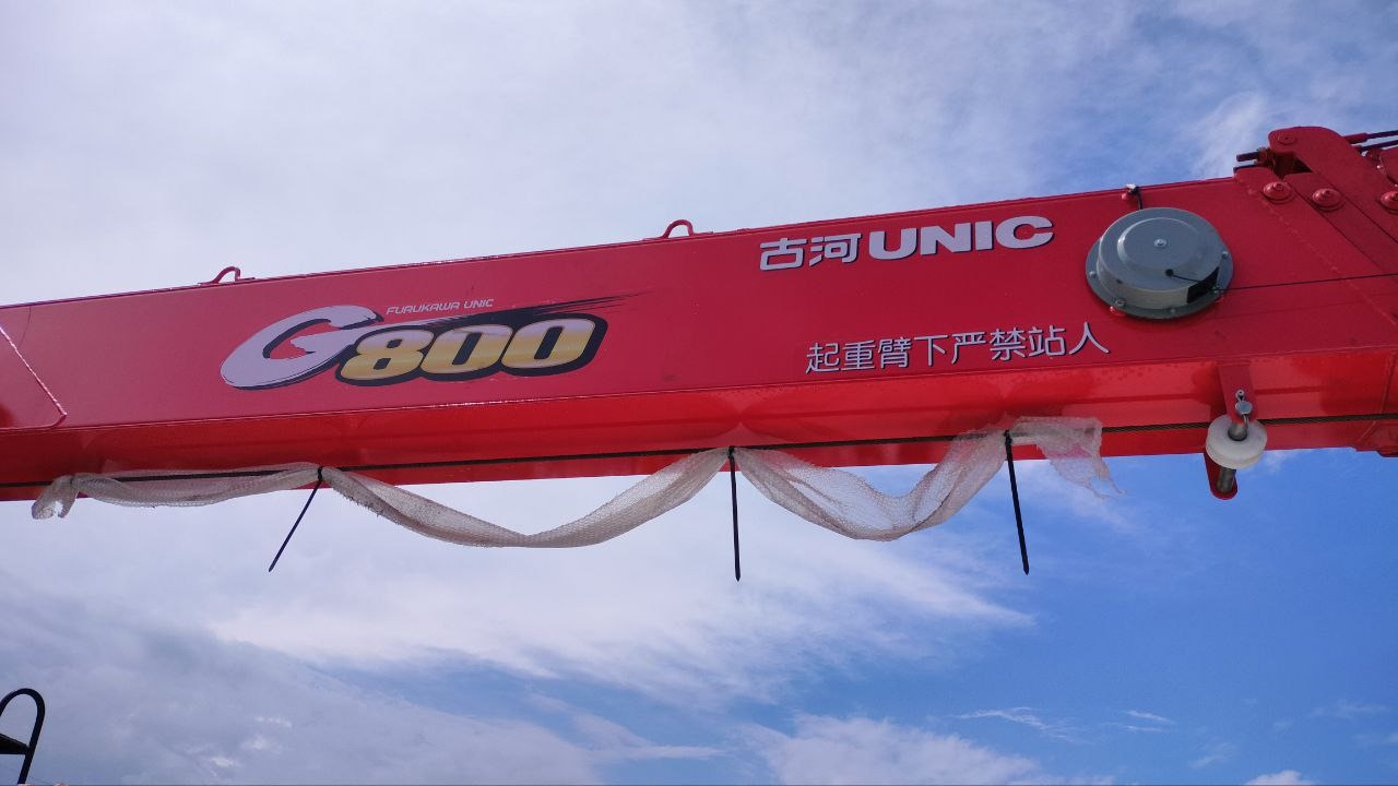 Новый Грузовик бортовой/ Платформа, Автоманипулятор ISUZU GIGA с КМУ UNIC URV806 г/п 8 т: фото 26