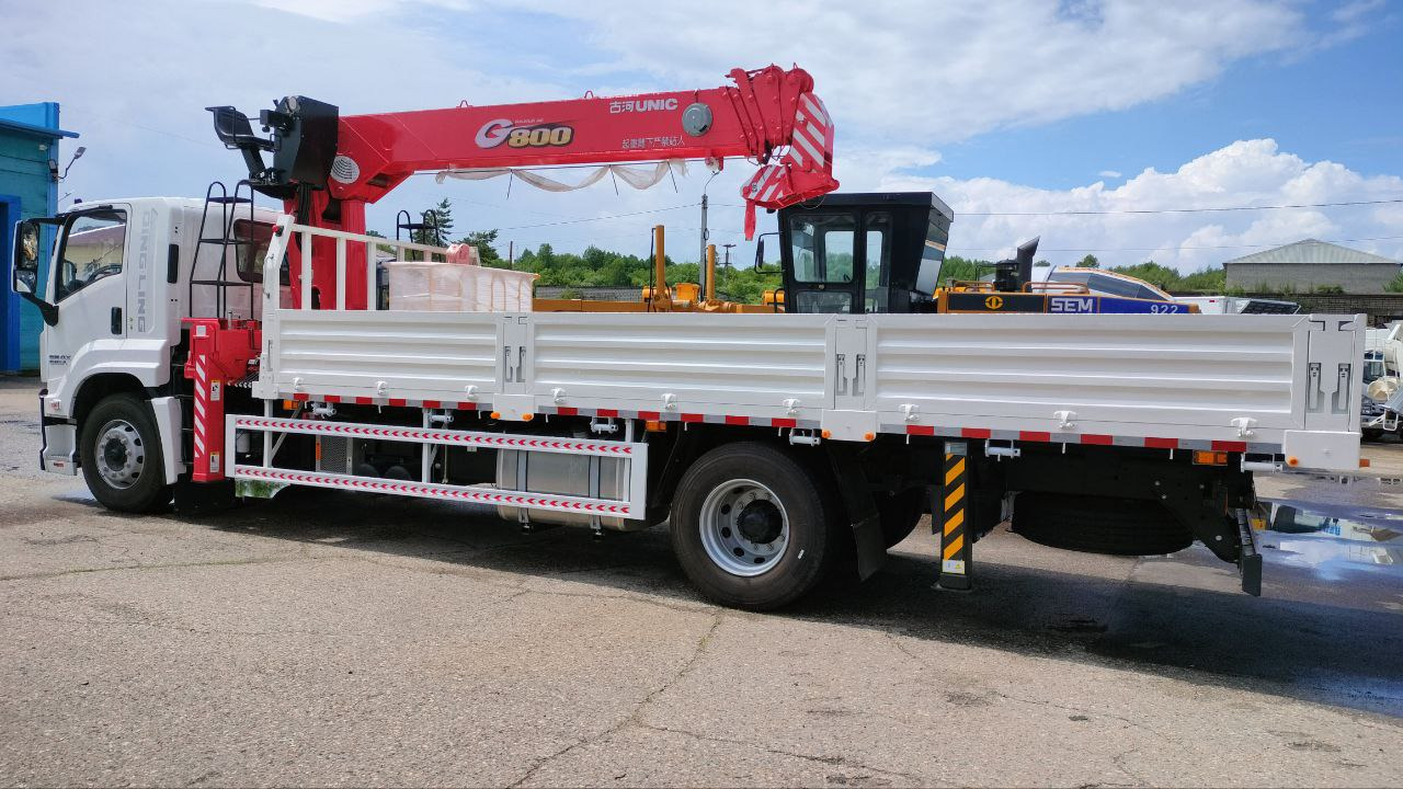 Новый Грузовик бортовой/ Платформа, Автоманипулятор ISUZU GIGA с КМУ UNIC URV806 г/п 8 т: фото 7