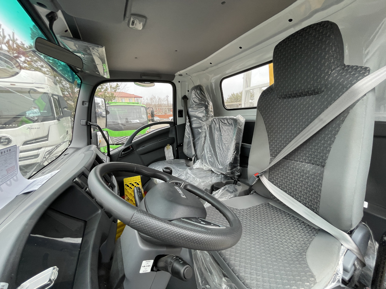 Новый Грузовик бортовой/ Платформа, Автоманипулятор ISUZU c КМУ XCMG SQS125: фото 12