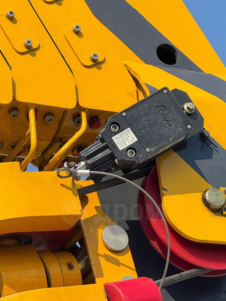 Новый Автоманипулятор Isuzu Elf с КМУ XCMG 6,3 т: фото 8 Новый Автоманипулятор Isuzu Elf с КМУ XCMG 6,3 т: фото 8