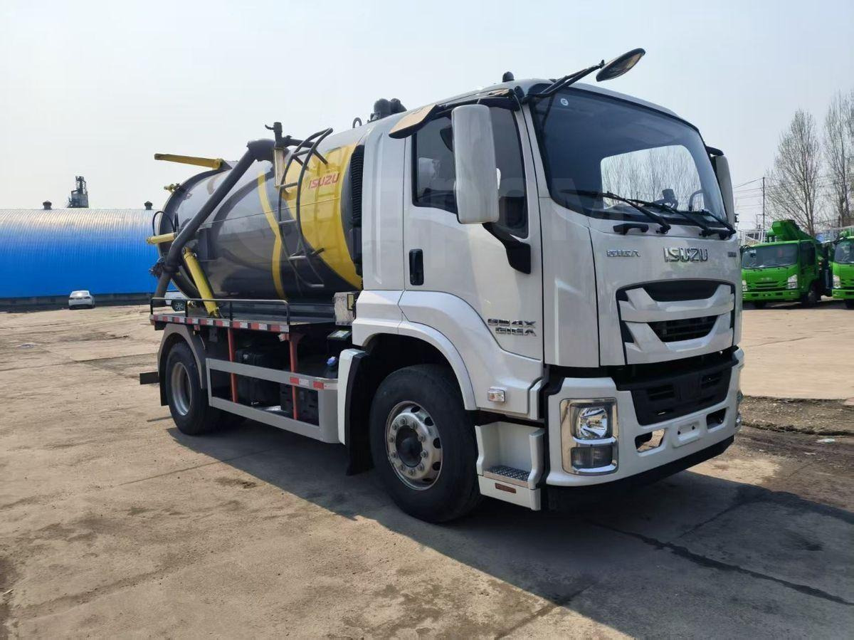 Новый Ассенизатор Isuzu Giga: фото 22