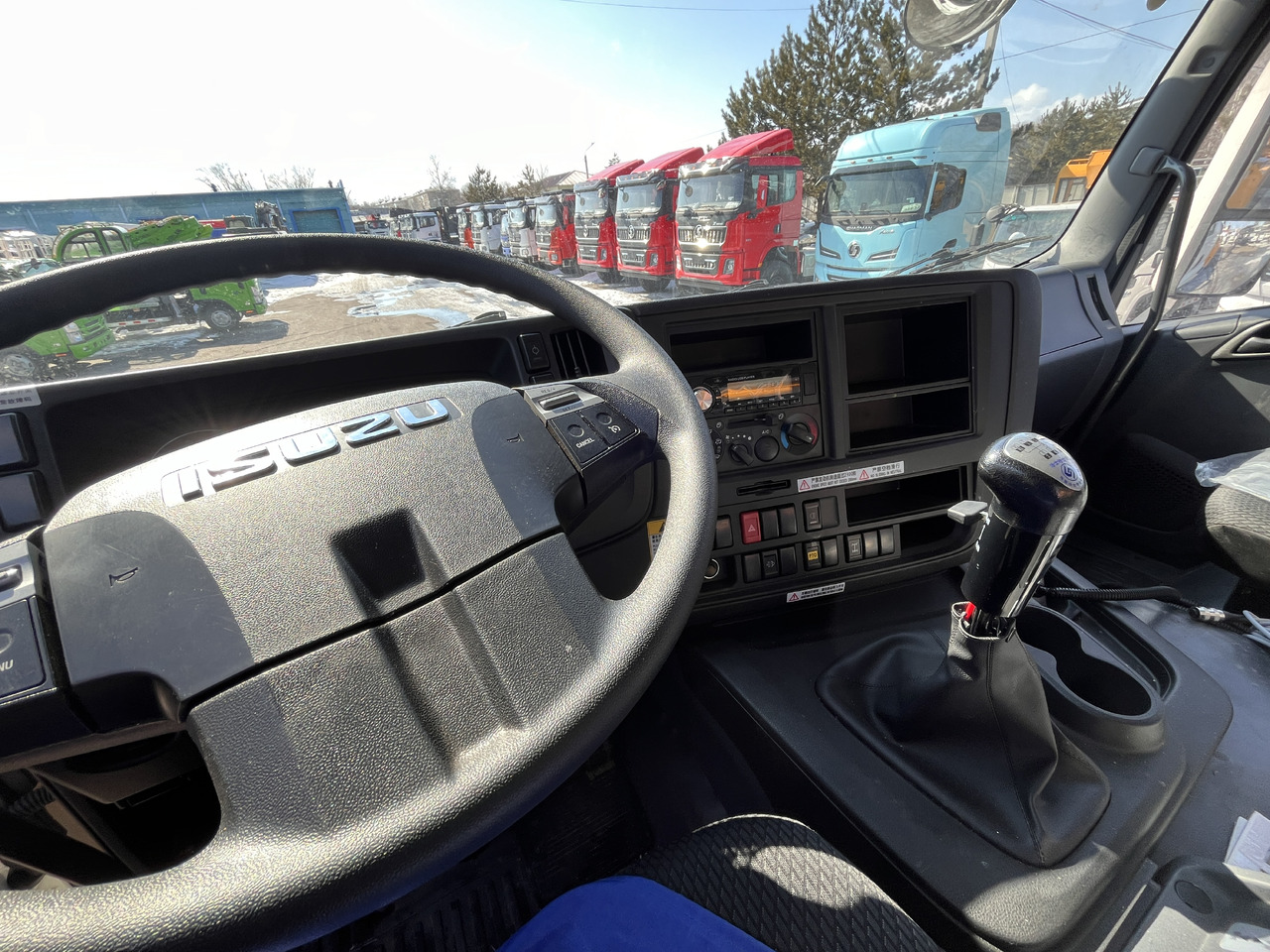 Новый Автобетононасос XCMG HBV30 на шасси ISUZU высота 30 м: фото 19