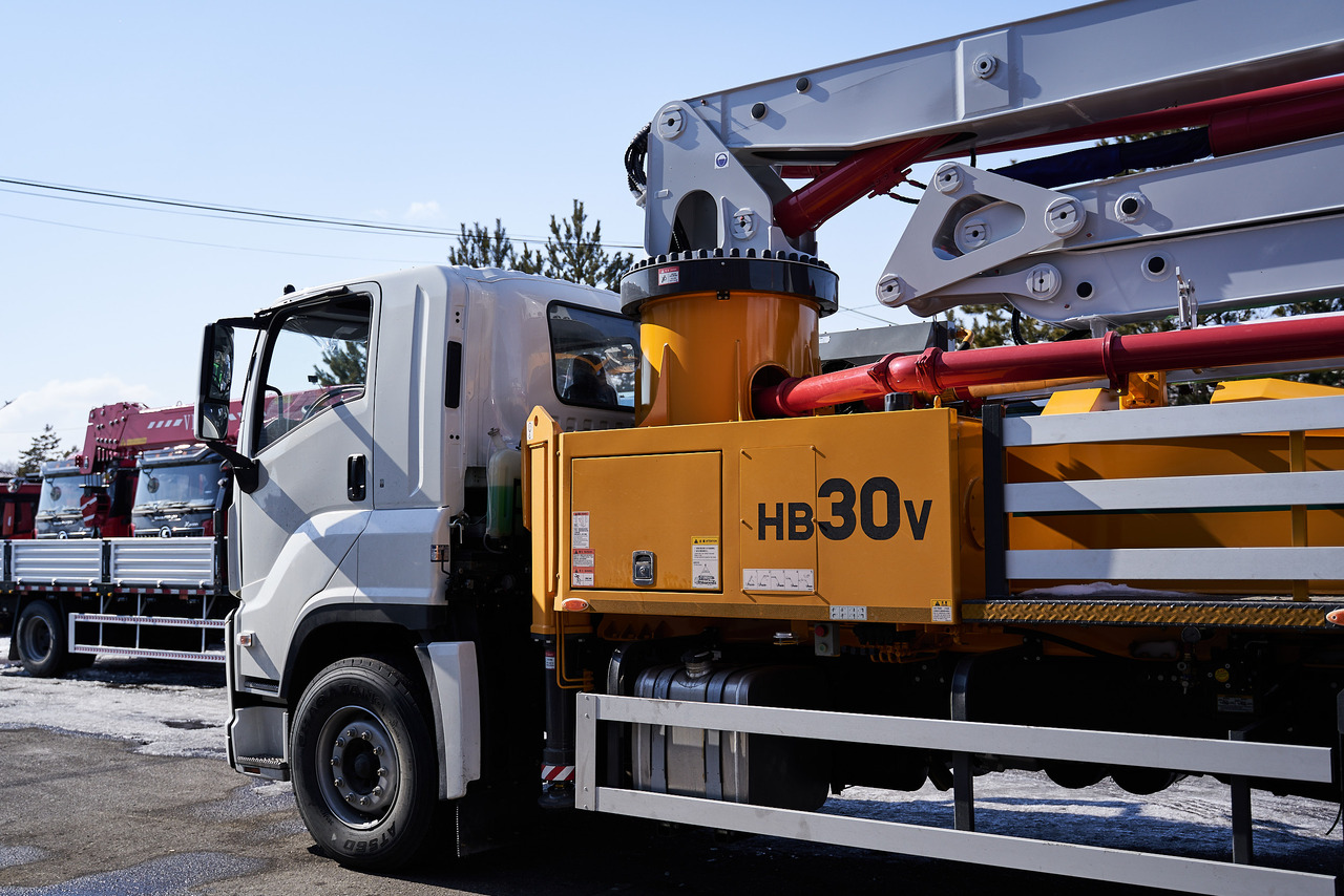 Новый Автобетононасос XCMG HBV30 на шасси ISUZU высота 30 м: фото 11