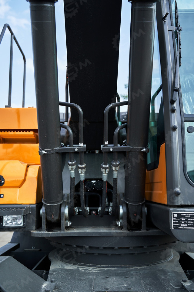 Новый Колёсный экскаватор YUGONG YG215: фото 23