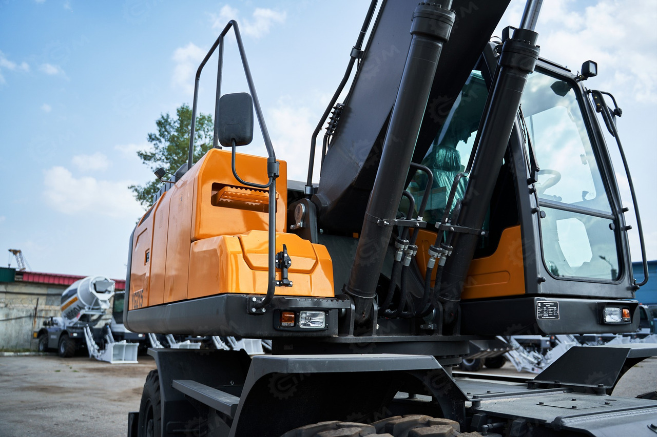 Новый Колёсный экскаватор YUGONG YG215: фото 12