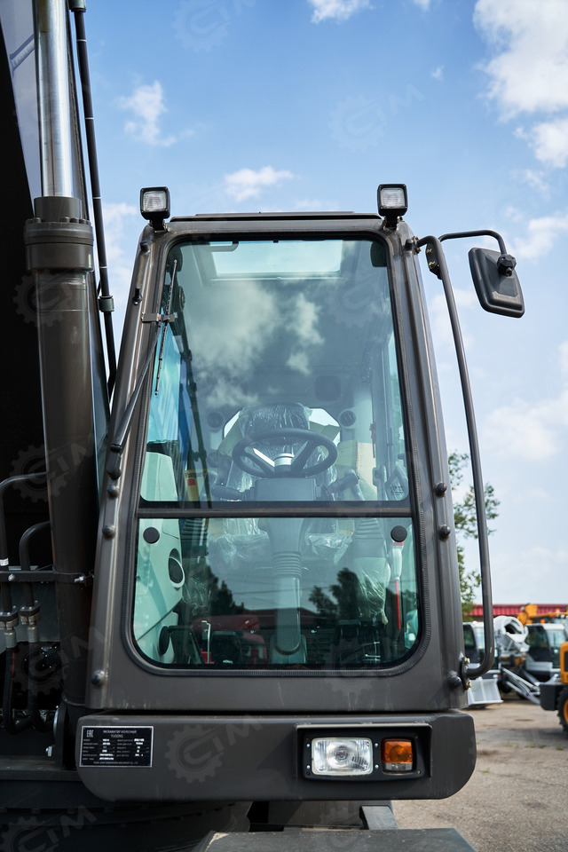 Новый Колёсный экскаватор YUGONG YG215: фото 22