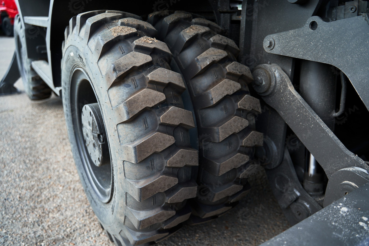 Новый Колёсный экскаватор YUGONG YG215: фото 13