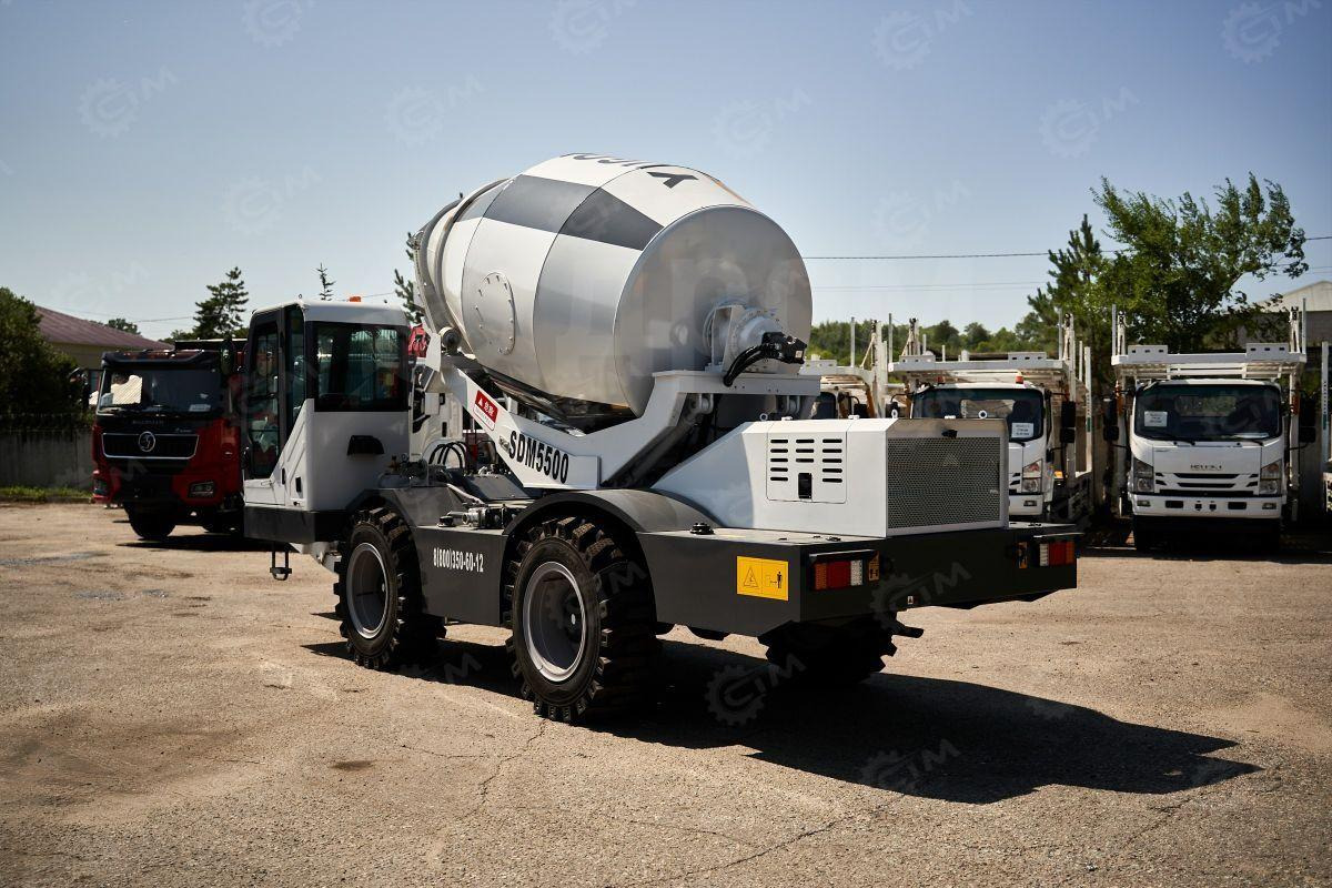 Автобетоносмеситель Yugong SDM5500: фото 11