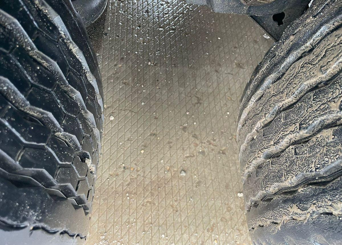 Тентованный полуприцеп Grunwald 9453-0000010-10: фото 15