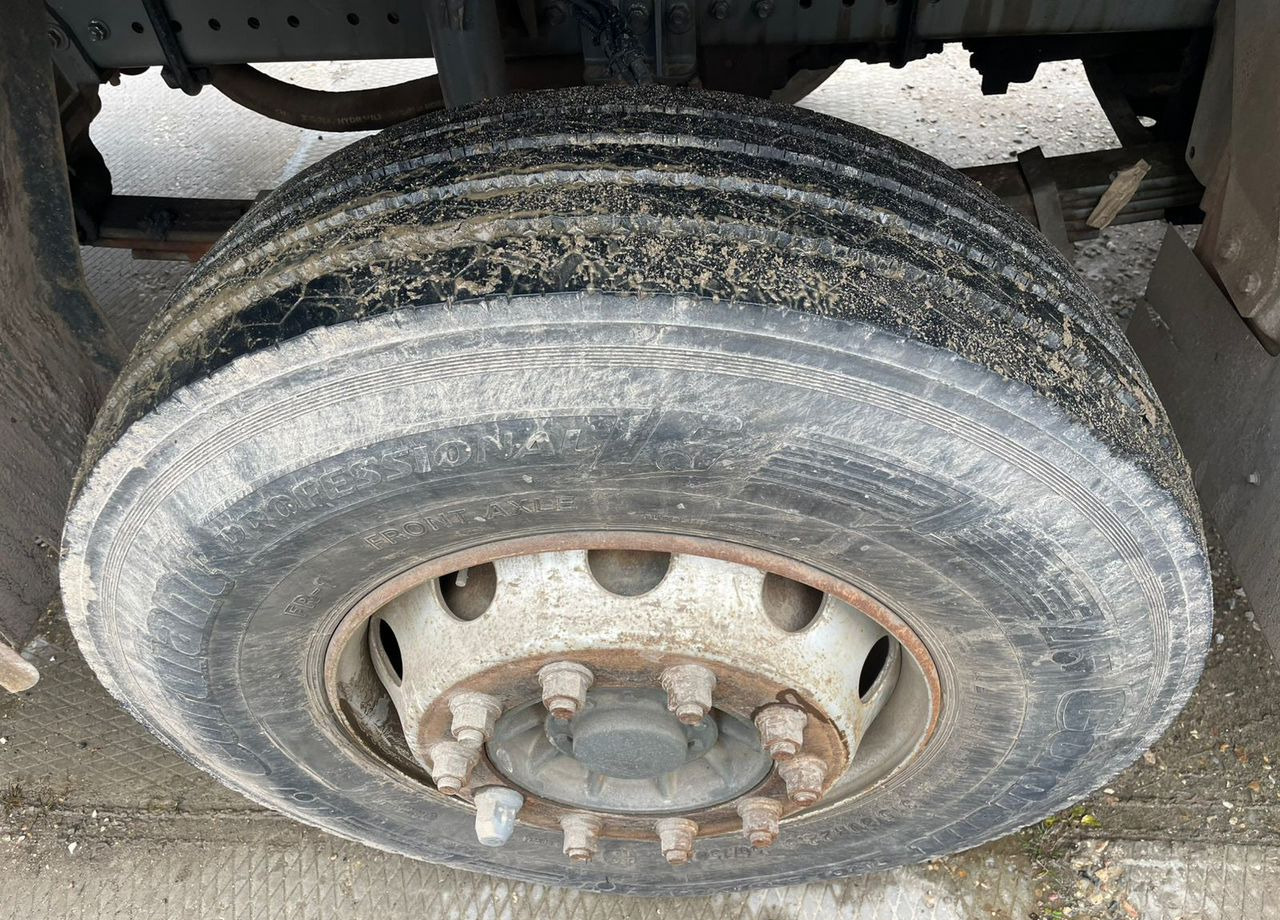 Самосвал Howo T5G: фото 15