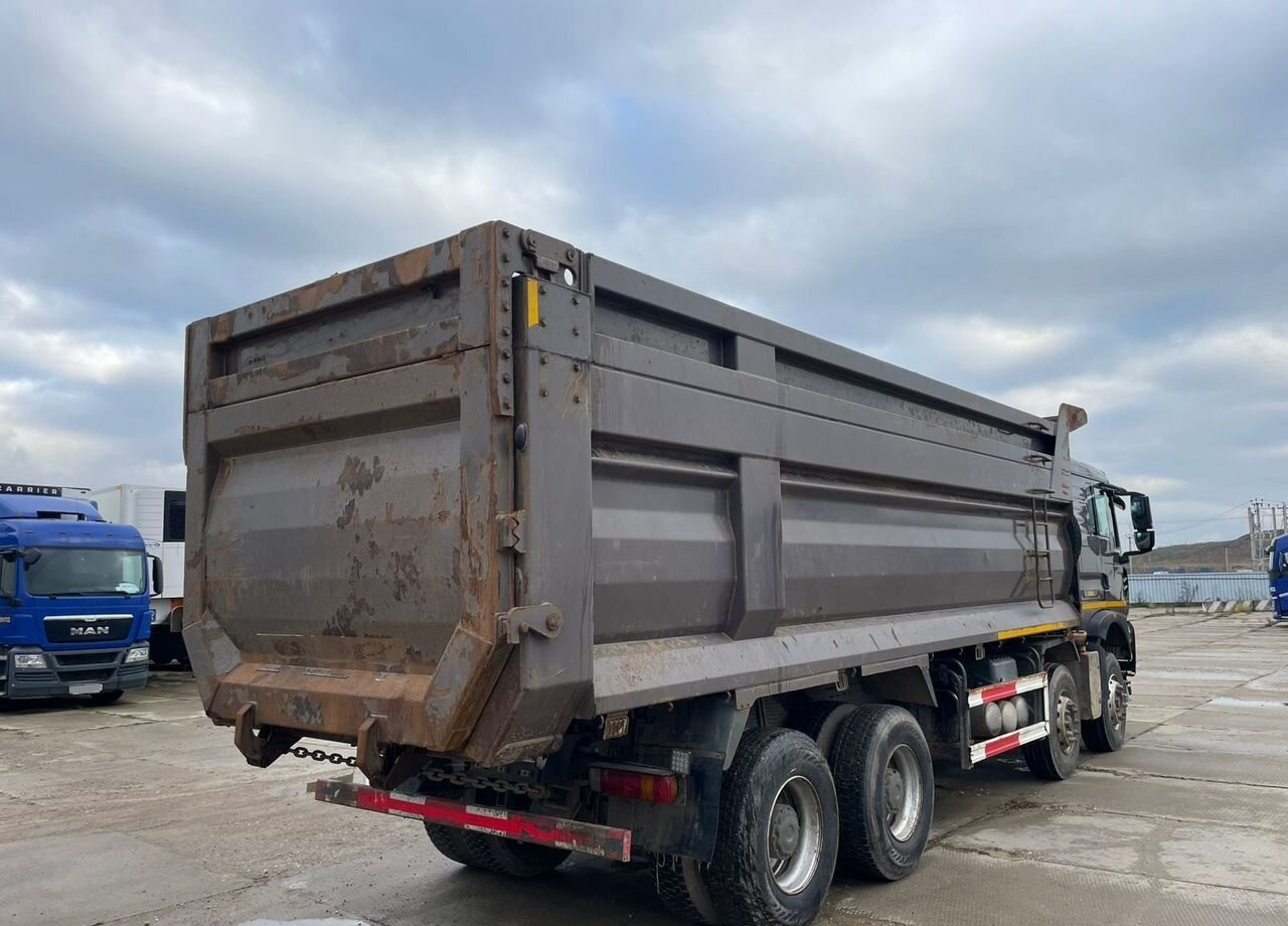 Самосвал Howo T5G: фото 8