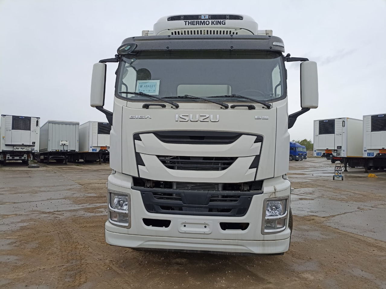 ISUZU Giga (C-series) - Рефрижератор: фото 2 ISUZU Giga (C-series) - Рефрижератор: фото 2