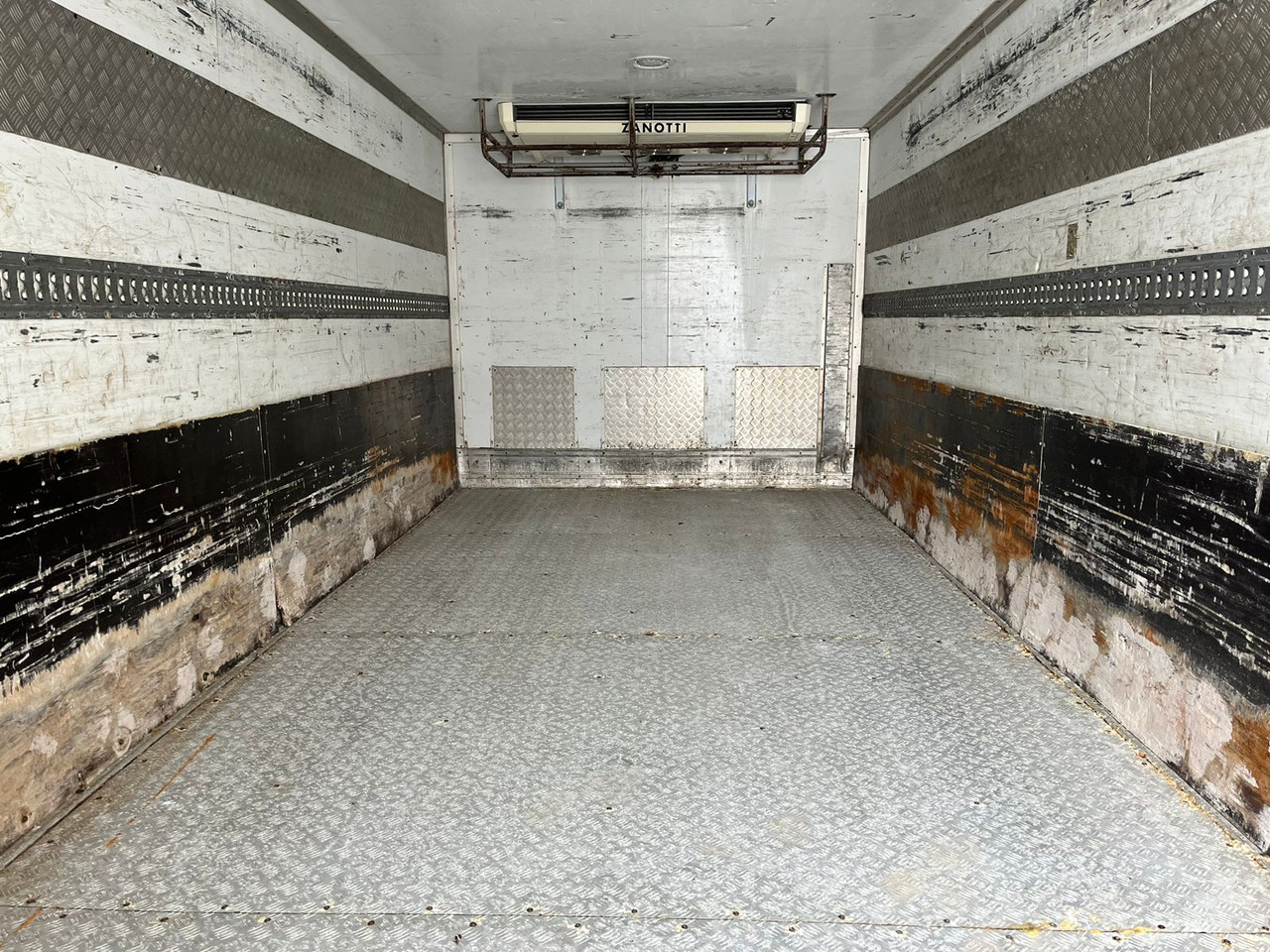 Рефрижератор IVECO-AMT 473901: фото 9