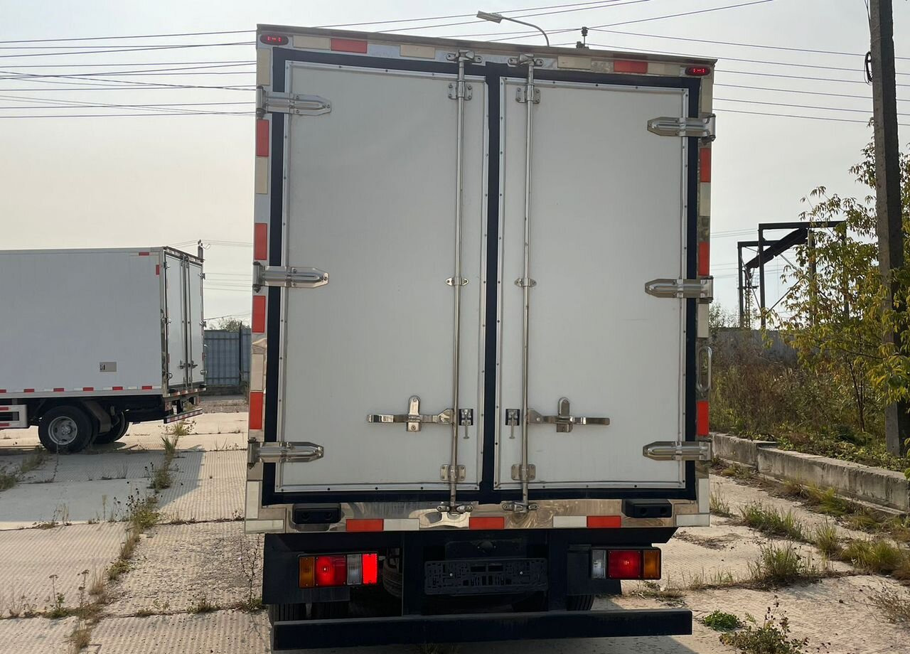 Новый Рефрижератор Isuzu Elf: фото 8