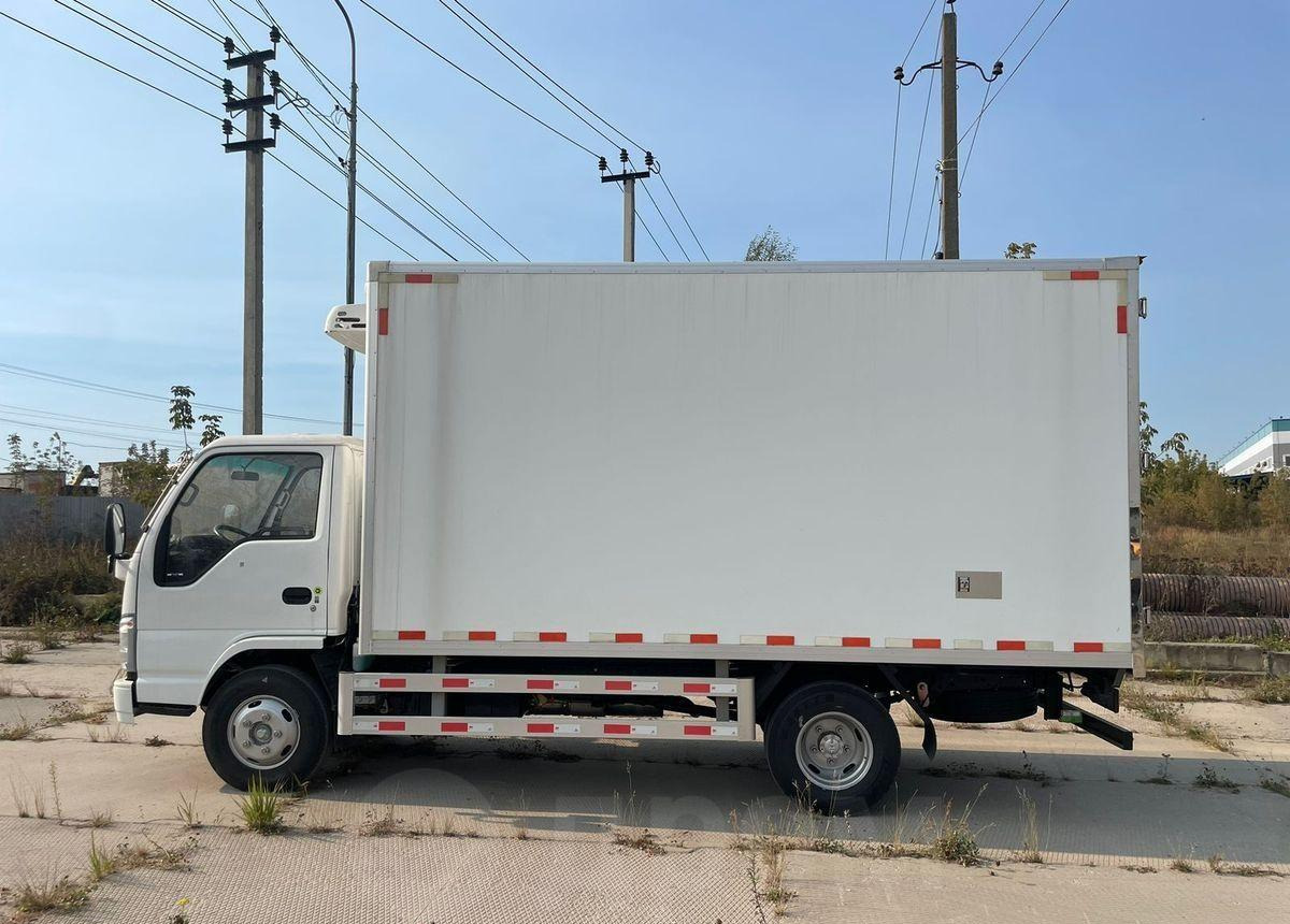 Isuzu Elf - Рефрижератор: фото 5 Isuzu Elf - Рефрижератор: фото 5