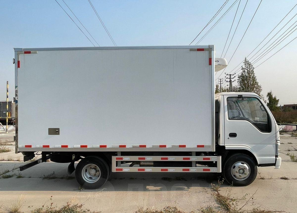 Isuzu Elf - Рефрижератор: фото 4 Isuzu Elf - Рефрижератор: фото 4