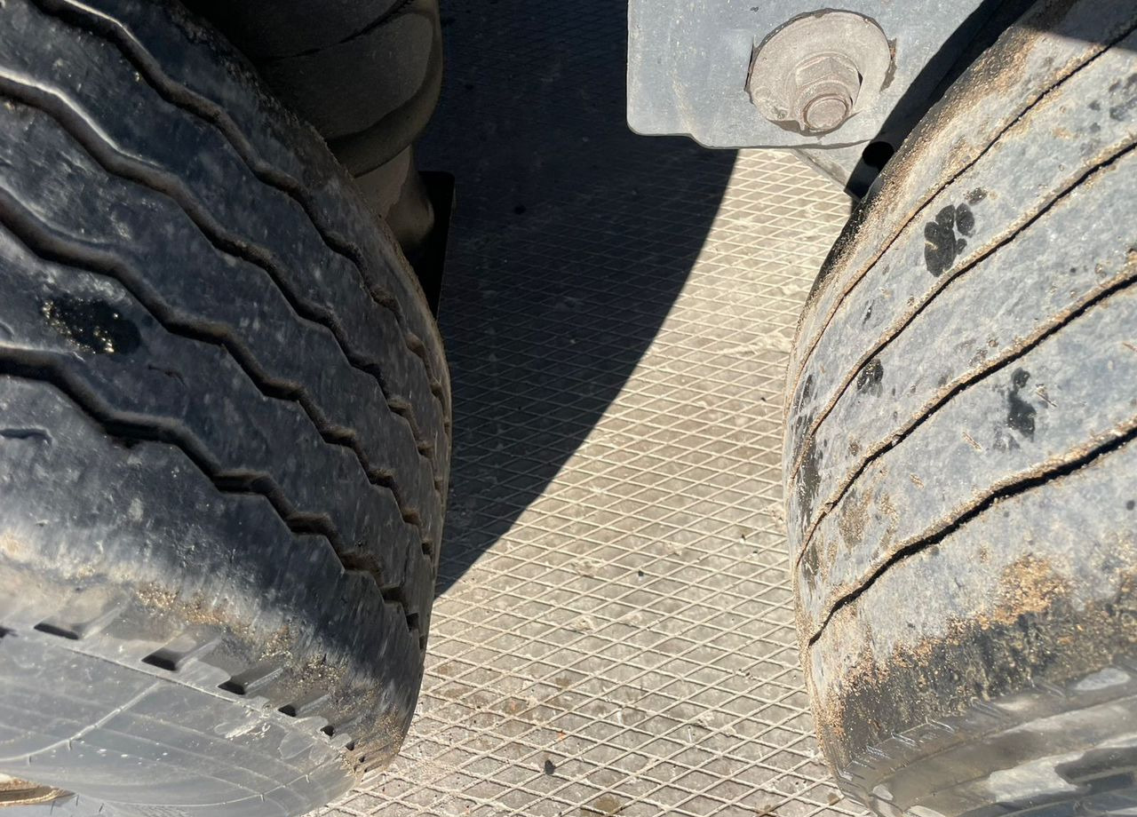 Тентованный полуприцеп Kogel S24-1: фото 14 Тентованный полуприцеп Kogel S24-1: фото 14