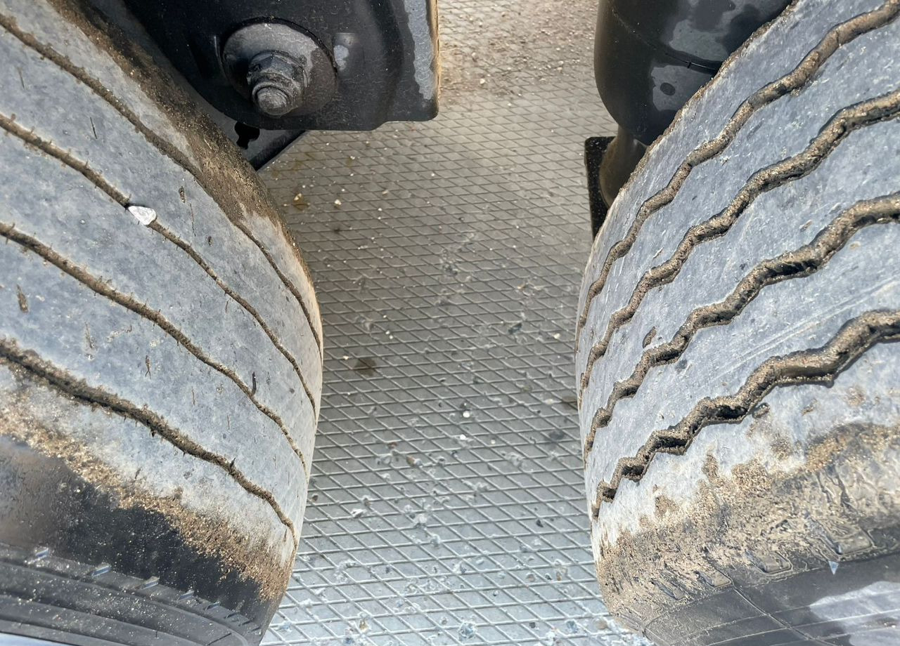 Тентованный полуприцеп Kogel S24-1: фото 13 Тентованный полуприцеп Kogel S24-1: фото 13