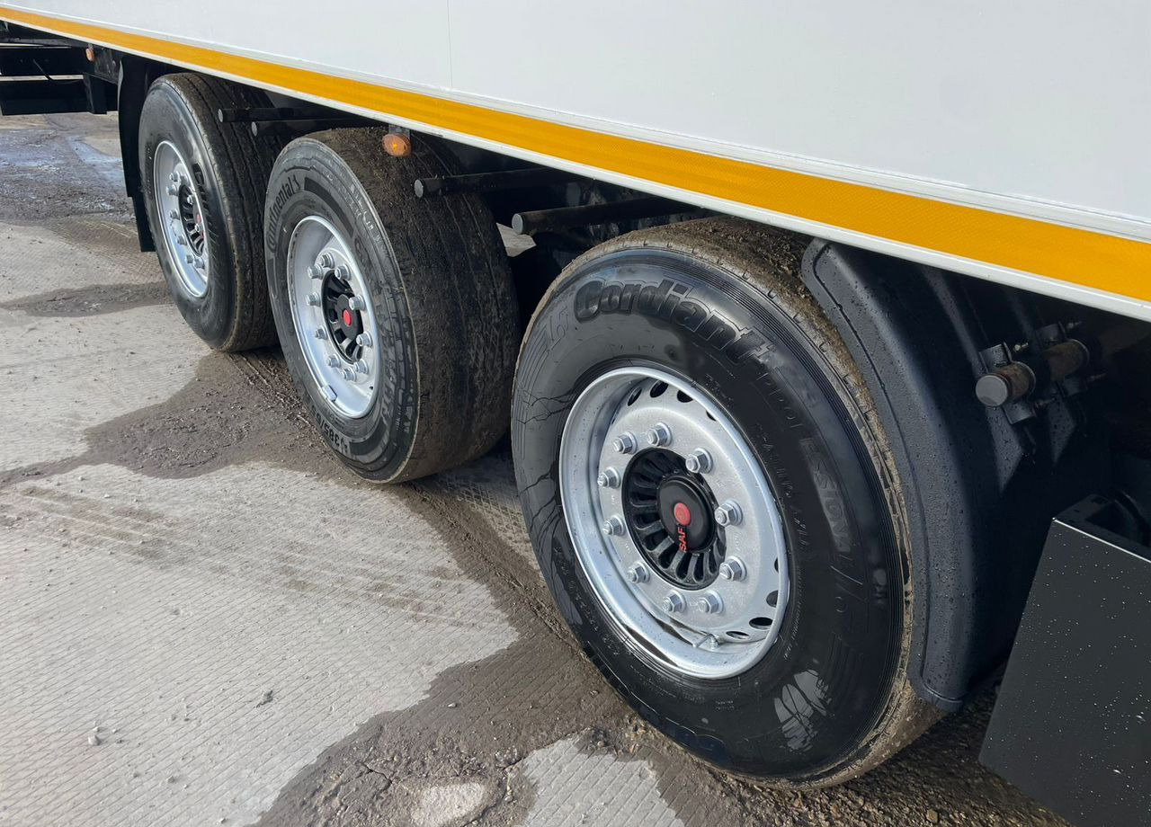 Полуприцеп-рефрижератор Kogel SCB24: фото 12 Полуприцеп-рефрижератор Kogel SCB24: фото 12