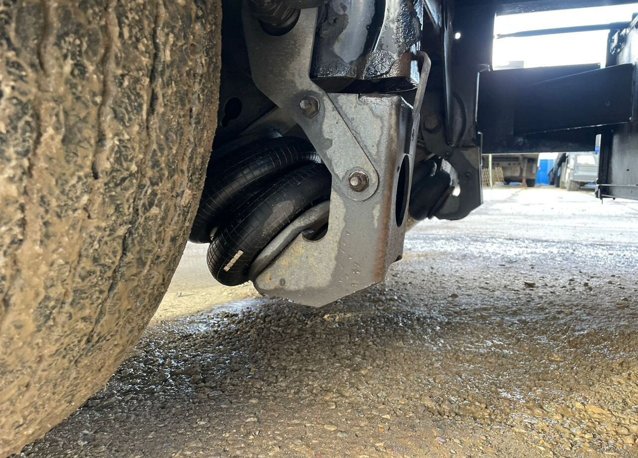 Полуприцеп-рефрижератор Kogel SCB24: фото 14 Полуприцеп-рефрижератор Kogel SCB24: фото 14