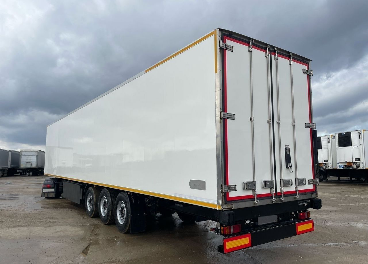 Полуприцеп-рефрижератор Kogel SCB24: фото 9 Полуприцеп-рефрижератор Kogel SCB24: фото 9