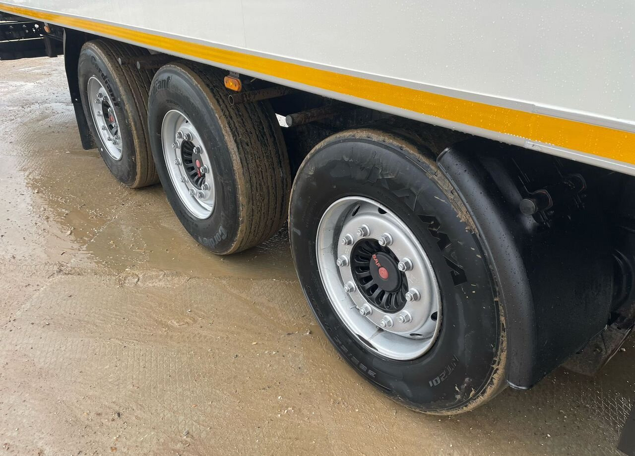 Полуприцеп-рефрижератор Kogel SCB24: фото 12 Полуприцеп-рефрижератор Kogel SCB24: фото 12