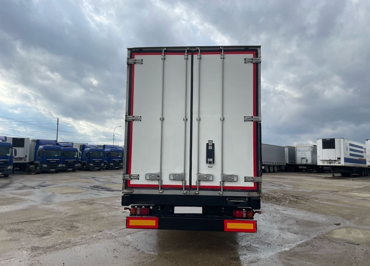 Полуприцеп-рефрижератор Kogel SCB24: фото 10 Полуприцеп-рефрижератор Kogel SCB24: фото 10