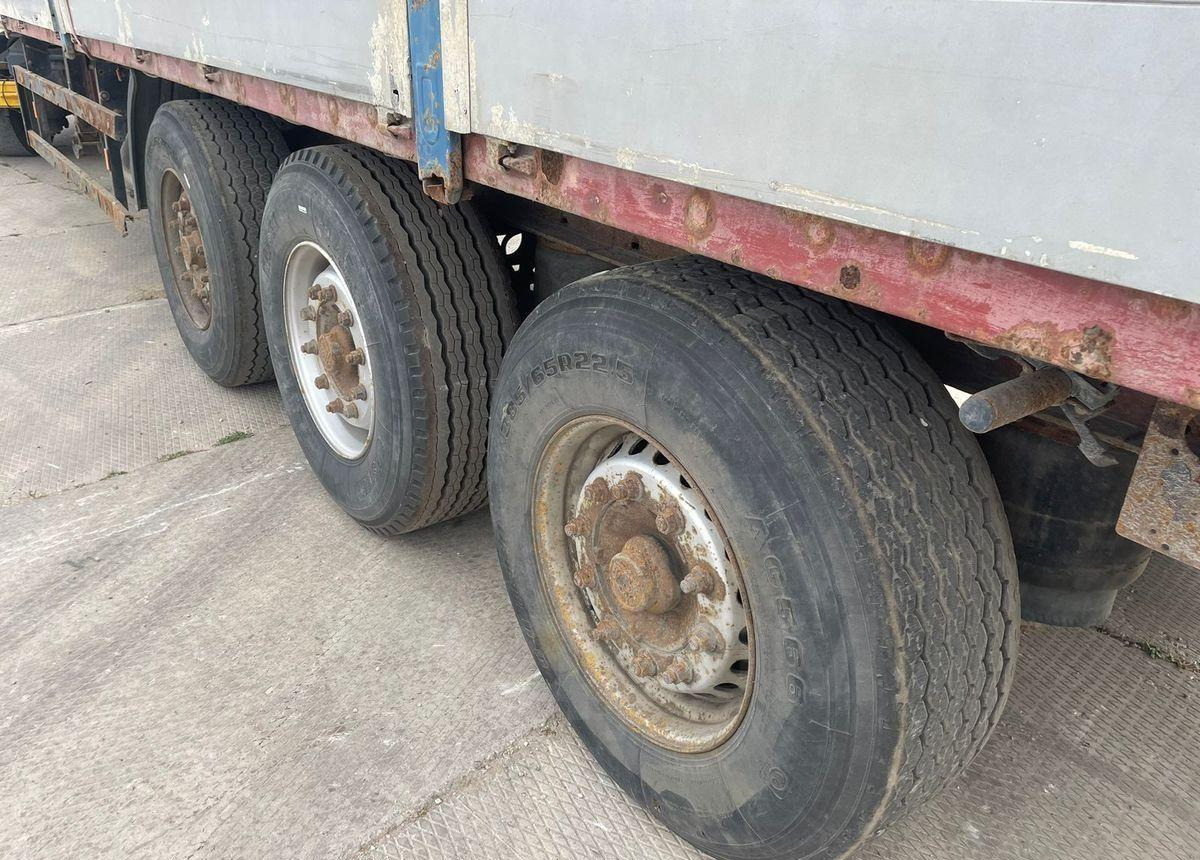 Полуприцеп бортовой/ Платформа Kogel SN24: фото 9 Полуприцеп бортовой/ Платформа Kogel SN24: фото 9