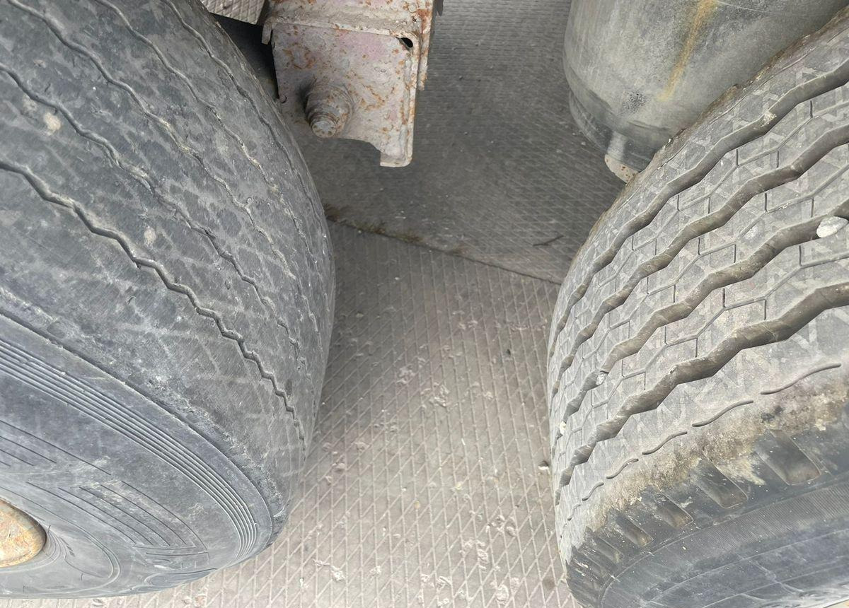 Полуприцеп бортовой/ Платформа Kogel SN24: фото 13 Полуприцеп бортовой/ Платформа Kogel SN24: фото 13