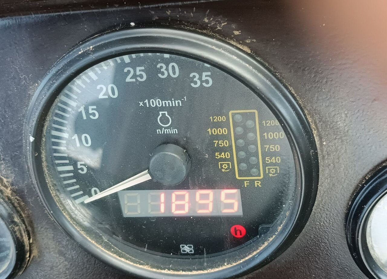 Трактор МТЗ (Беларус) 320: фото 19