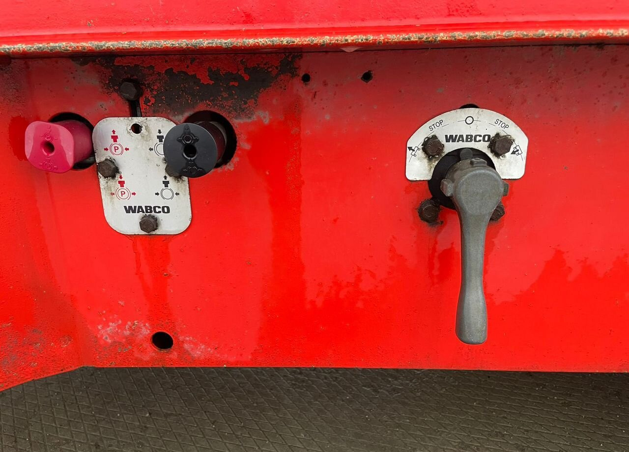 Низкорамный полуприцеп Specpricep 994272: фото 9 Низкорамный полуприцеп Specpricep 994272: фото 9