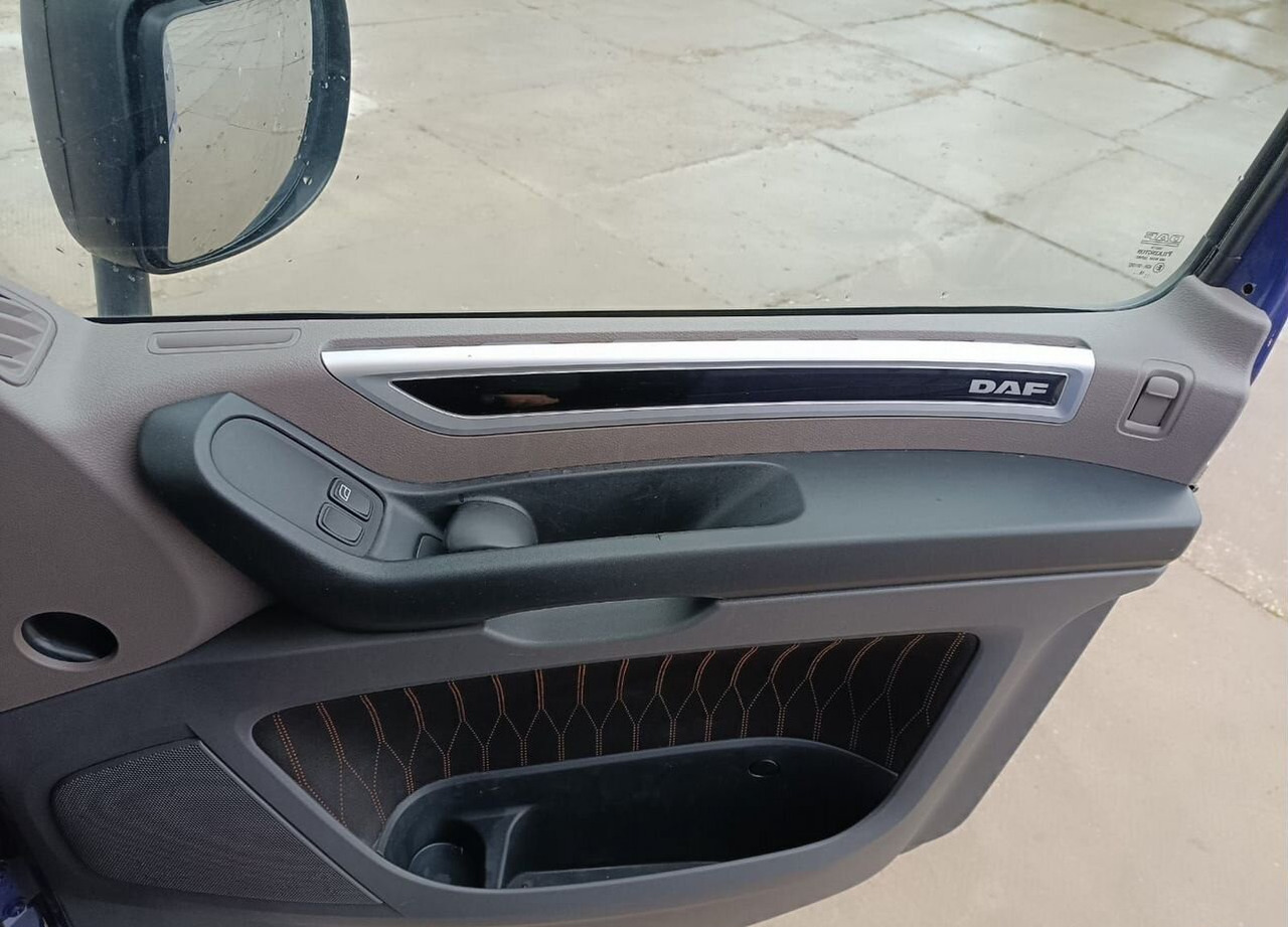 Тягач DAF XF: фото 13 Тягач DAF XF: фото 13