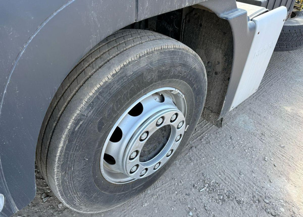 Тягач MAN TGS 18.400: фото 12 Тягач MAN TGS 18.400: фото 12