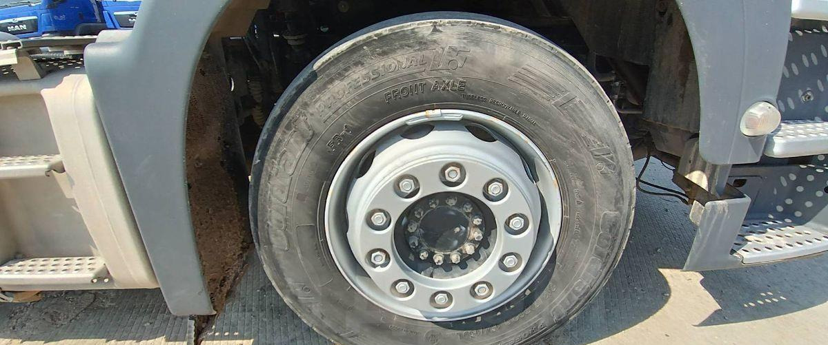 Тягач MAN TGS 18.400: фото 22 Тягач MAN TGS 18.400: фото 22