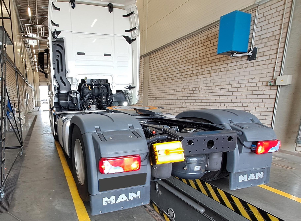 MAN TGX 18.470 4x2 BL SA - Тягач: фото 3 MAN TGX 18.470 4x2 BL SA - Тягач: фото 3