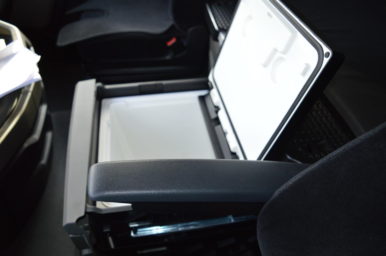 Тягач MAN TGX 18.470 4x2 BL SA без пробега по РФ: фото 13 Тягач MAN TGX 18.470 4x2 BL SA без пробега по РФ: фото 13