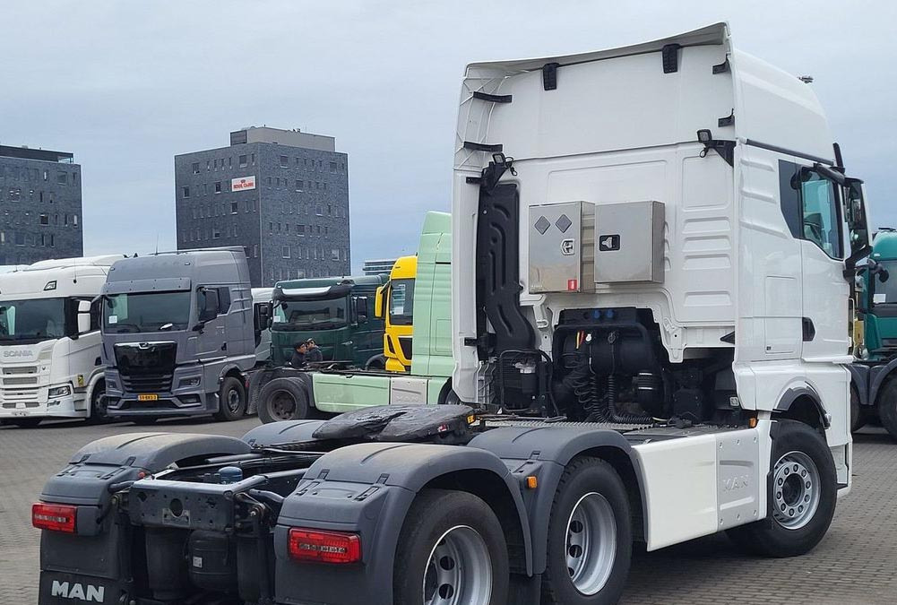 MAN TGX 28.510 6x2 GX Retarder - Тягач: фото 5 MAN TGX 28.510 6x2 GX Retarder - Тягач: фото 5
