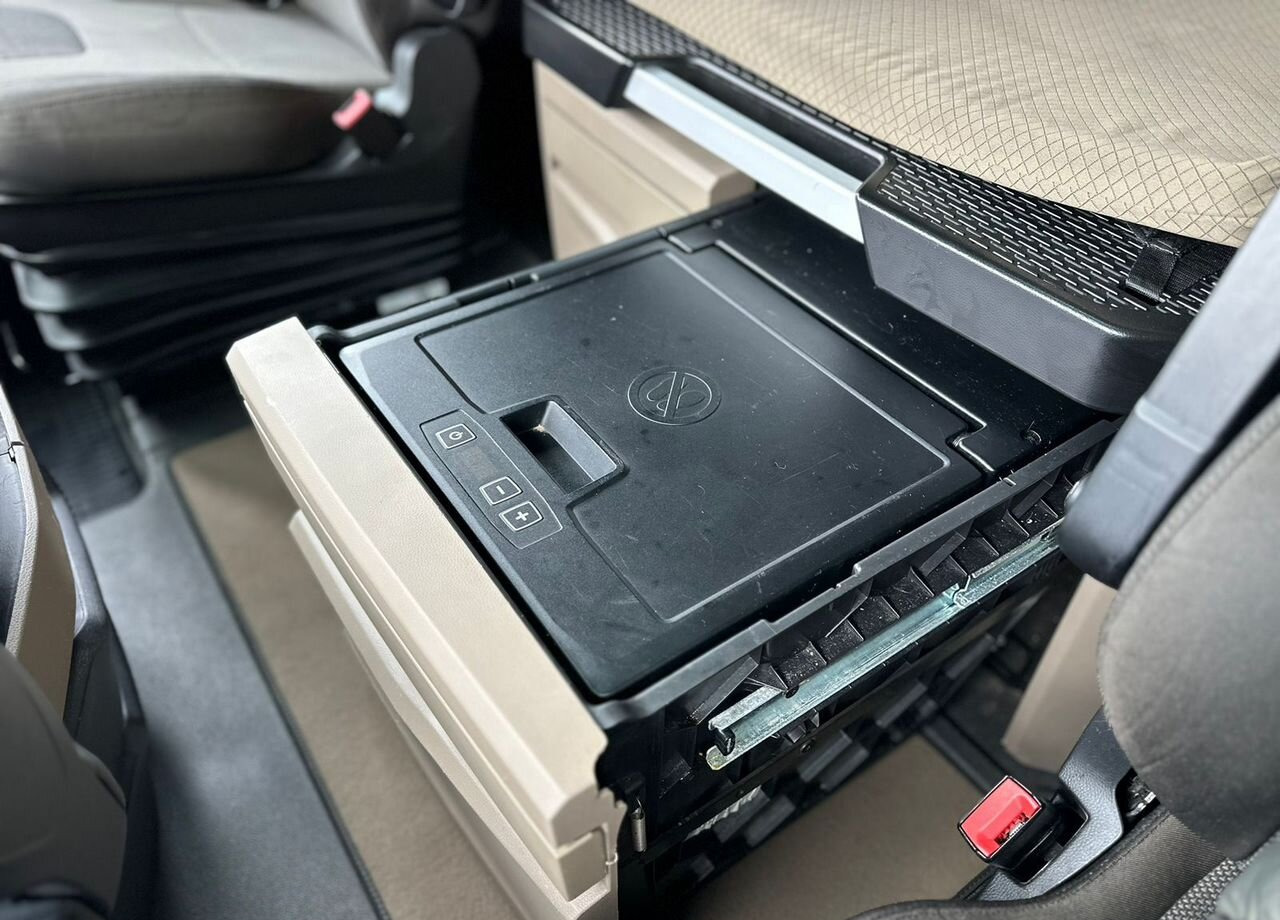 Тягач MAN TGX: фото 18