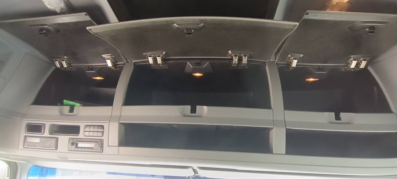 Тягач MERCEDES-BENZ АCТROS 1844 LS: фото 15