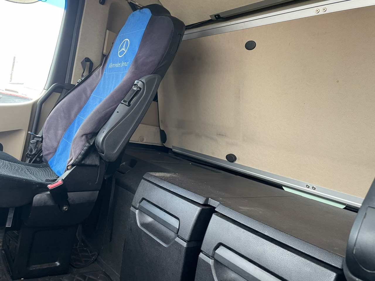 Тягач MERCEDES-BENZ ACTROS 1845 LS: фото 11