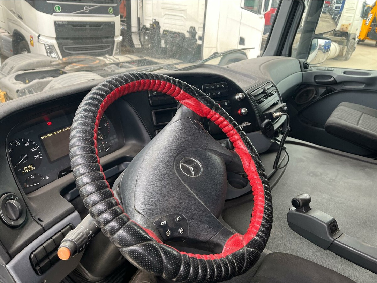 Тягач MERCEDES-BENZ Actros 1844 LS: фото 9