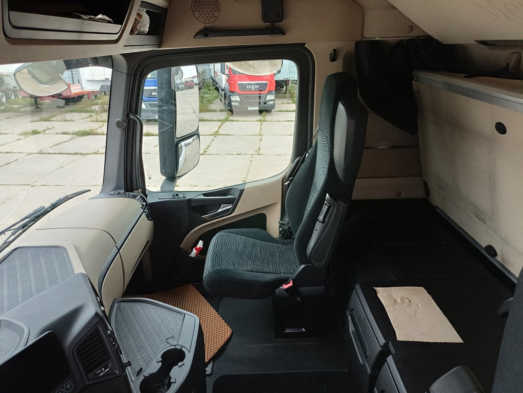 Тягач MERCEDES-BENZ Actros 1845 LS: фото 12