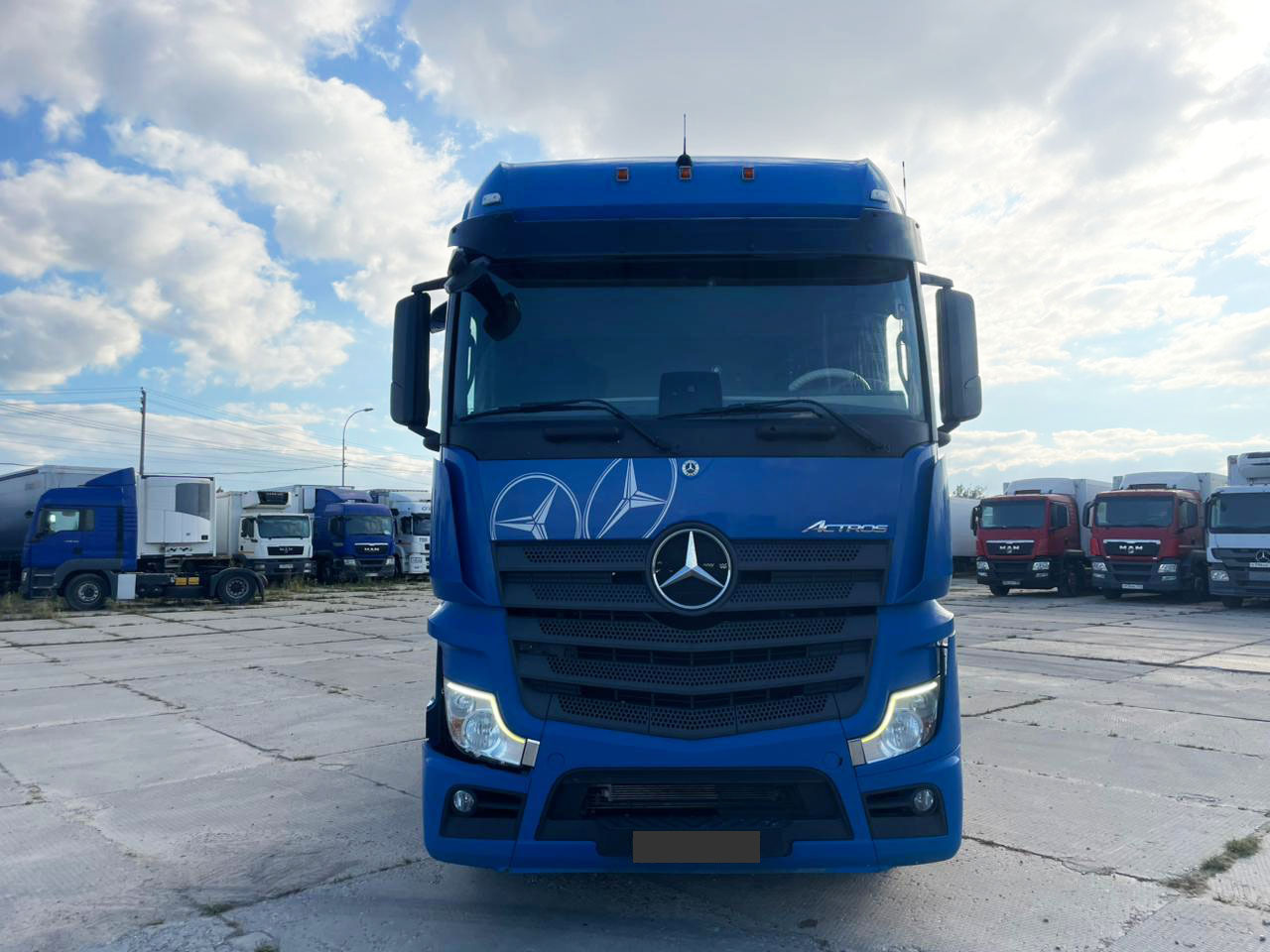 MERCEDES-BENZ Actros 1845 LS - Тягач: фото 2 MERCEDES-BENZ Actros 1845 LS - Тягач: фото 2