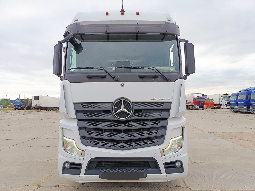 MERCEDES-BENZ Actros 1845 LS - Тягач: фото 2 MERCEDES-BENZ Actros 1845 LS - Тягач: фото 2
