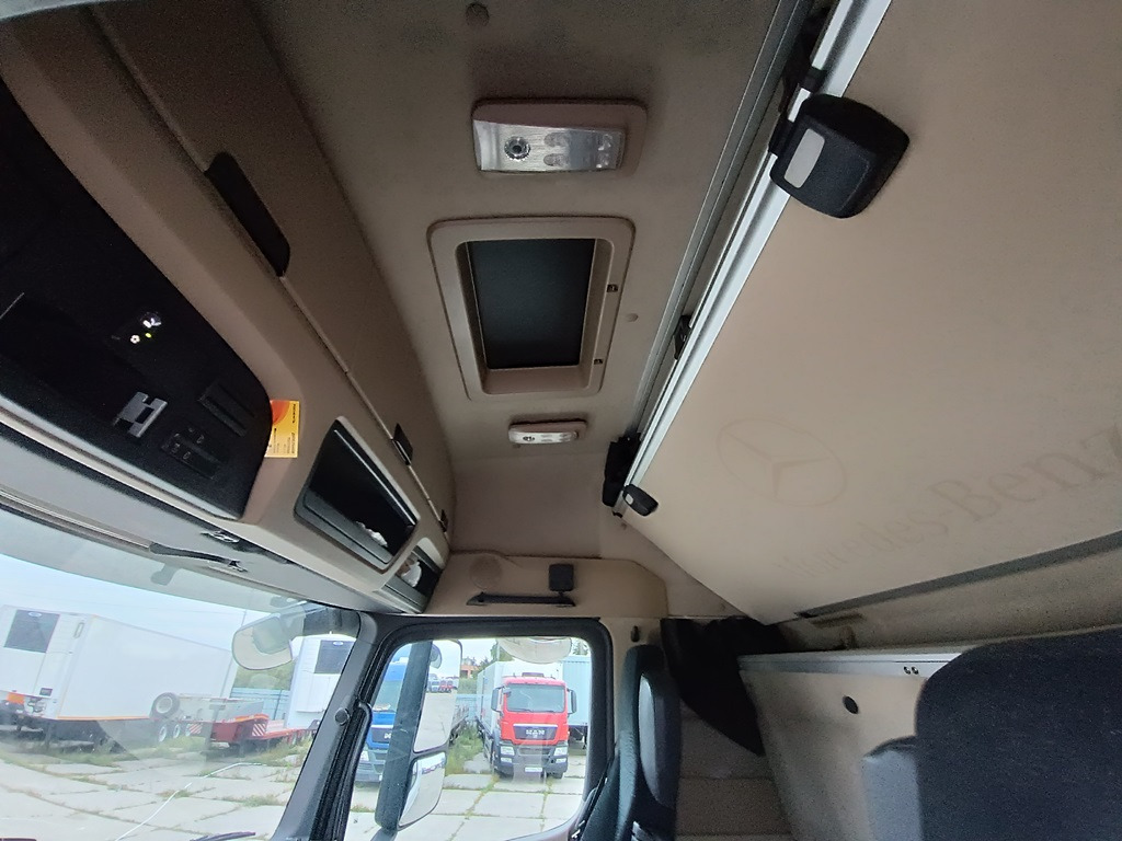Тягач MERCEDES-BENZ Actros 1845 LS: фото 13