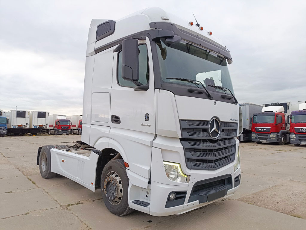 MERCEDES-BENZ Actros 1845 LS - Тягач: фото 1 MERCEDES-BENZ Actros 1845 LS - Тягач: фото 1