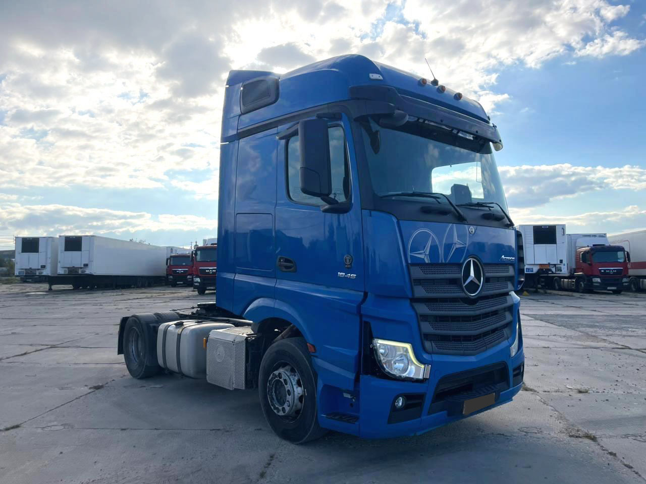 MERCEDES-BENZ Actros 1845 LS - Тягач: фото 1 MERCEDES-BENZ Actros 1845 LS - Тягач: фото 1