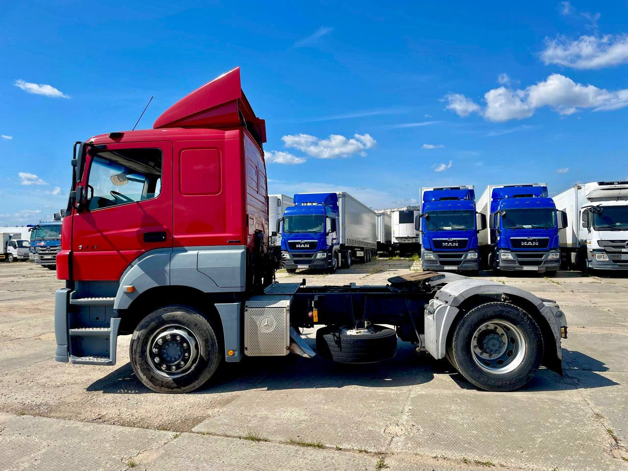 MERCEDES-BENZ Axor 1840 LS - Тягач: фото 4 MERCEDES-BENZ Axor 1840 LS - Тягач: фото 4