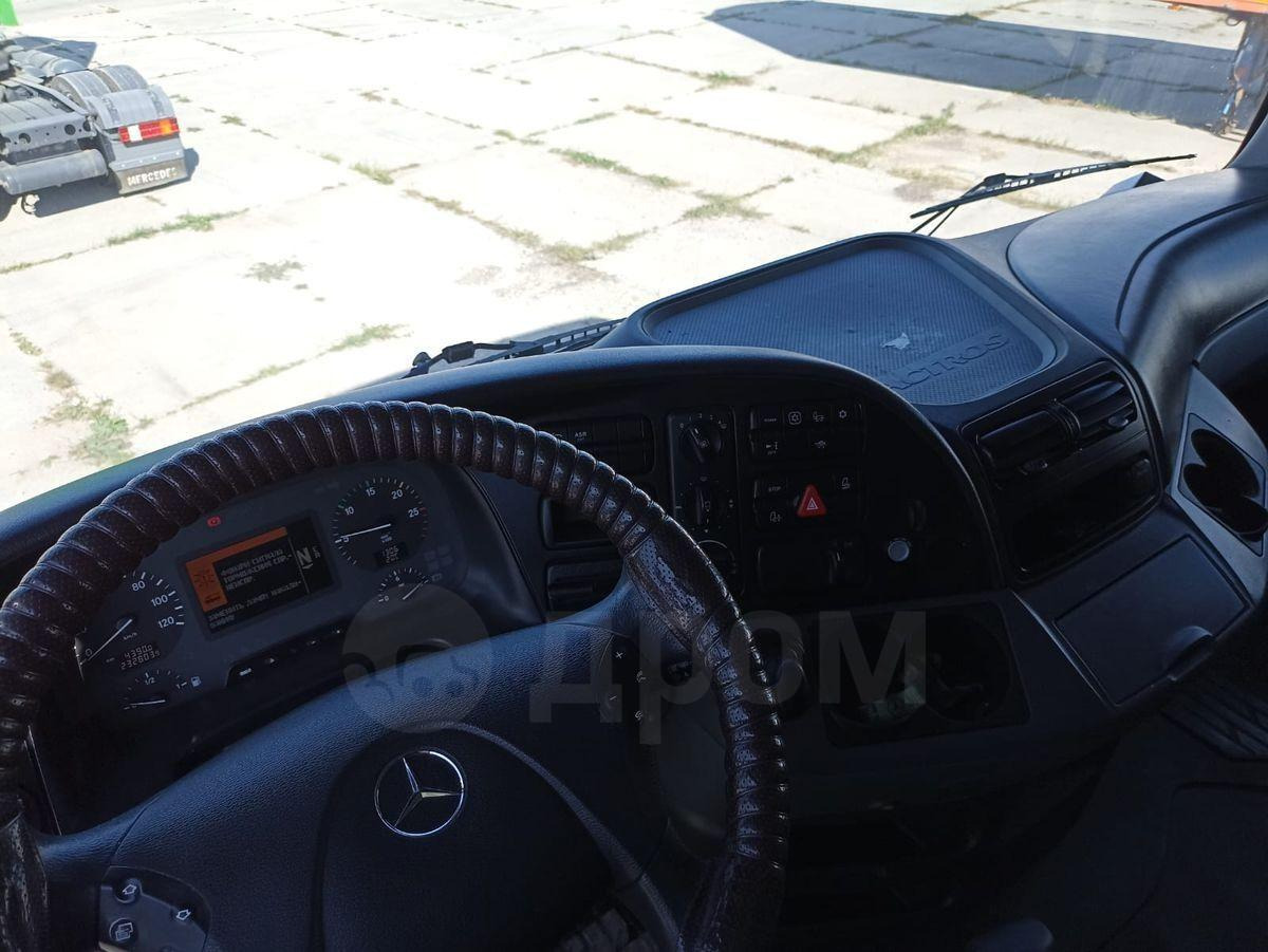 Тягач Mercedes-Benz Actros 1844: фото 10